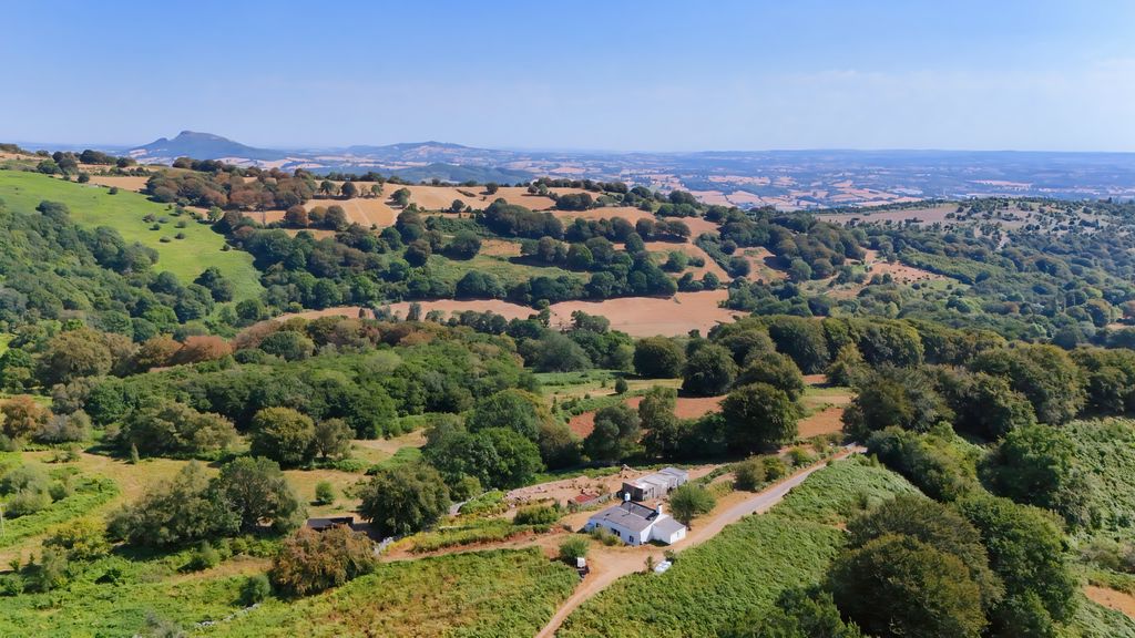 Aerial View- click for photo gallery